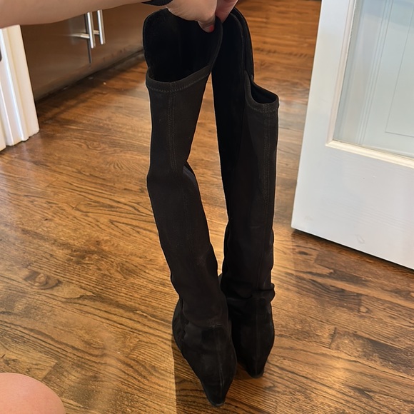 Stuart Weitzman Hidden Wedge Stretch Boot - Picture 3 of 4